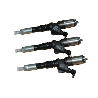 Injektor PC200-8
